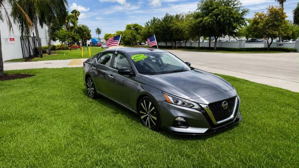 2021 Nissan Altima — photo 1